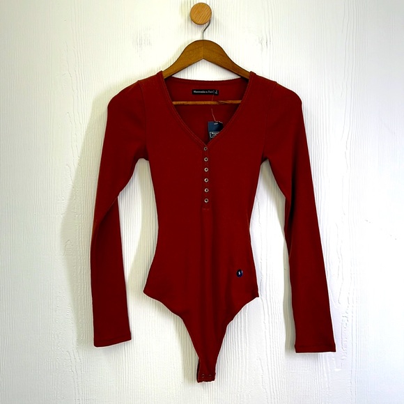 Abercrombie & Fitch Tops - Abercrombie & Fitch - NWT Brownish Ribbed Long Sleeve Bodysuit Thong Size Small